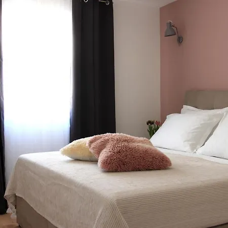 Art & Industrial Apartment Solin