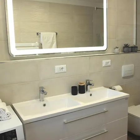 Art & Industrial Apartment Solin